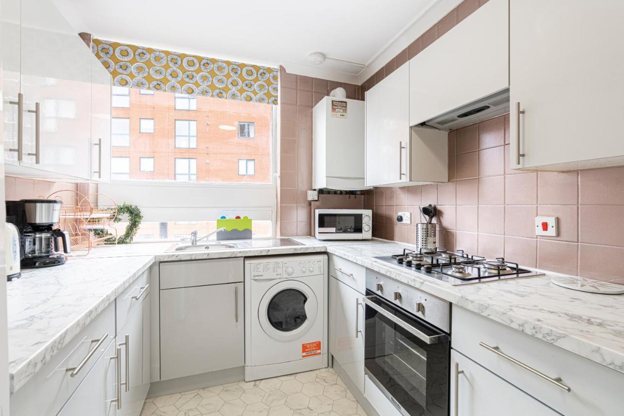Lovely Apartment Near Hyde Park & Oxford St ロンドン 部屋 写真
